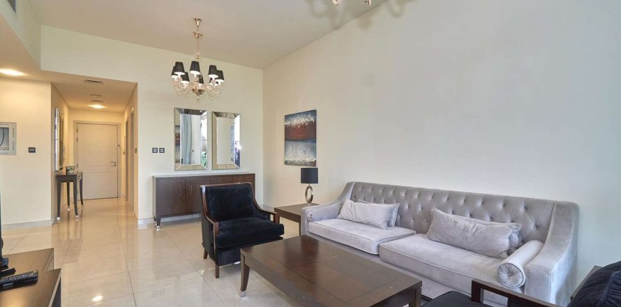Apartment de 3 dormitorios en POLO RESIDENCE APARTMENTS Meydan, UAE No. 95462