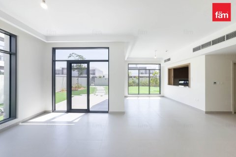 Villa de 4 dormitorios en Dubai, UAE No. 88848 10