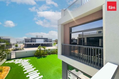 Villa de 4 dormitorios en Dubai, UAE No. 88848 4