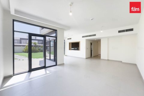 Villa de 4 dormitorios en Dubai, UAE No. 88848 11