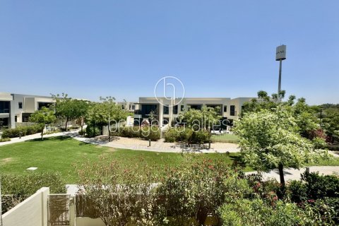 Villa de 3 dormitorios en Dubai Hills Estate, UAE No. 102427 5