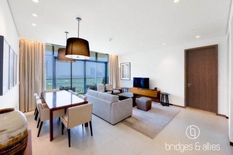 Apartment de 3 dormitorios en The Hills, UAE No. 102428 4