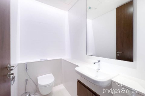 Apartment de 3 dormitorios en The Hills, UAE No. 102428 18