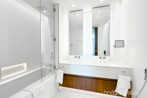 Apartment de 3 dormitorios en The Hills, UAE No. 102428 12