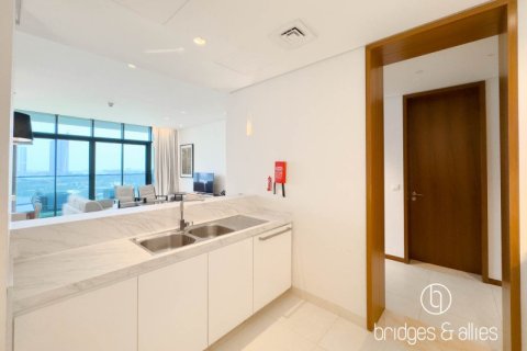 Apartment de 3 dormitorios en The Hills, UAE No. 102428 8