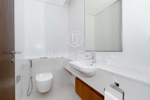 Apartment de 2 dormitorios en The Hills, UAE No. 102409 24
