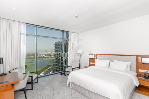 Apartment de 2 dormitorios en The Hills, UAE No. 102409 14
