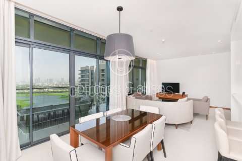 Apartment de 2 dormitorios en The Hills, UAE No. 102409 5