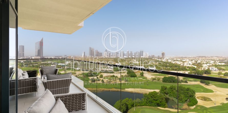 Apartment de 2 dormitorios en The Hills, UAE No. 102409