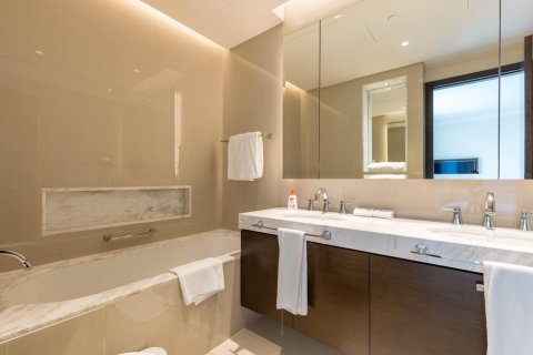Квартира с 2 спальнями в The Address Residence Fountain Views, ОАЭ №89413 7