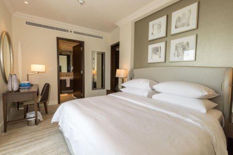 Квартира с 2 спальнями в The Address Residence Fountain Views, ОАЭ №89413 10
