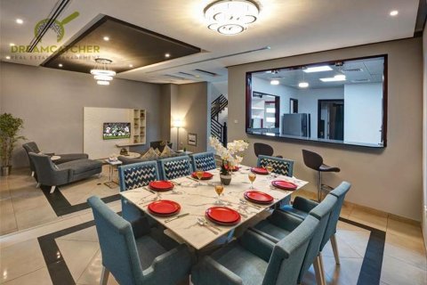 Villa de 3 dormitorios en Al Hamra Village, UAE No. 75306 4