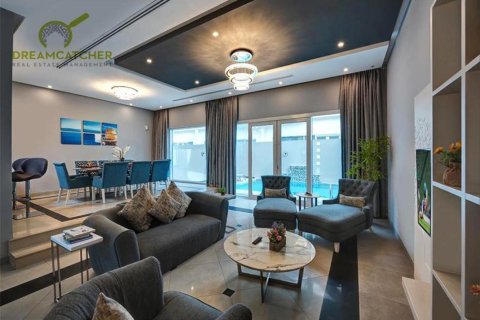 Villa de 3 dormitorios en Al Hamra Village, UAE No. 75306 3