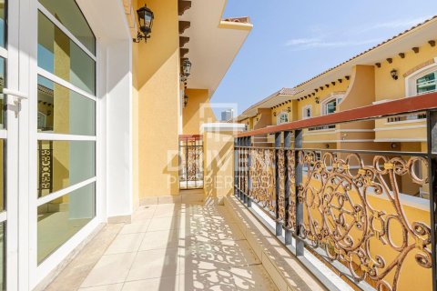Villa de 3 chambres à Dubai Sports City, UAE No. 84277 26