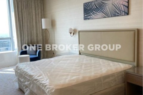 Studio Apartment in The Palm Tower, UAE No. 1635 6