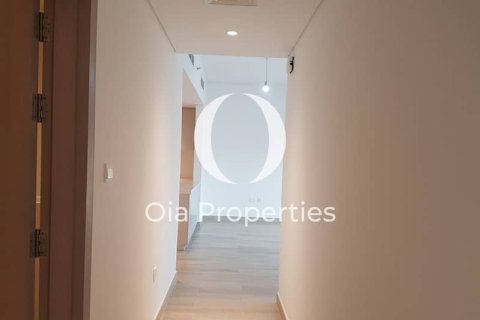 Apartment de 2 dormitorios en  Yas Island, UAE No. 66092 4