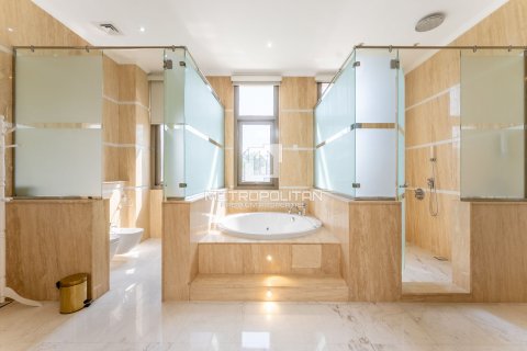 Villa de 6 chambres à Emirates Hills, UAE No. 77818 23