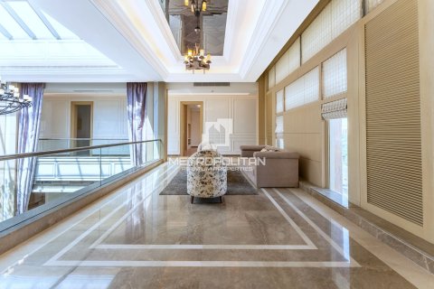 Villa de 6 chambres à Emirates Hills, UAE No. 77818 18