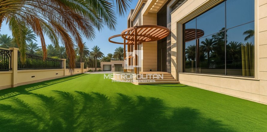 Villa de 6 chambres à Emirates Hills, UAE No. 77818
