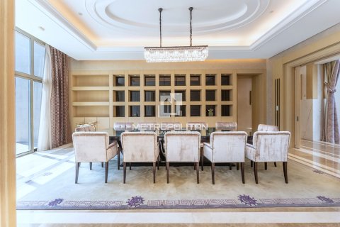 Villa de 6 chambres à Emirates Hills, UAE No. 77818 13