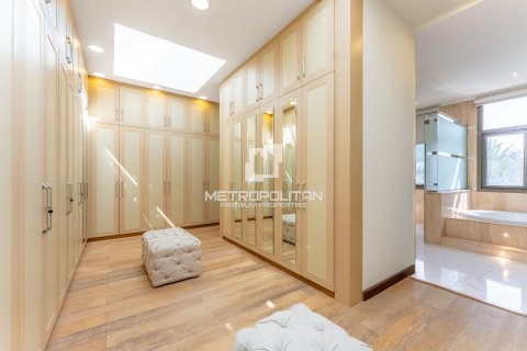 Villa de 6 chambres à Emirates Hills, UAE No. 77818 17