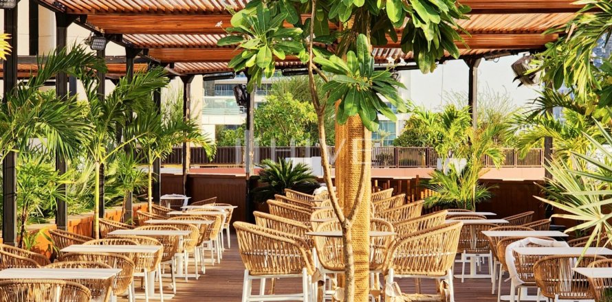527.5m² Shop in Business Bay, UAE No. 76507