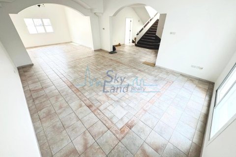 Вилла с 4 спальнями в Умм-Сукейм, ОАЭ №104971 19