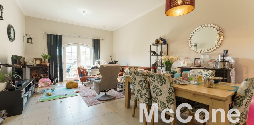 Apartment de 2 dormitorios en Dubai, UAE No. 74722