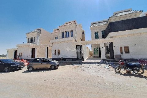 Вилла с 4 спальнями в Эр-Рияд, Саудовская Аравия №99632 1