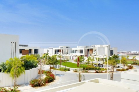 Villa de 5 chambres à Yas Island, UAE No. 13315 3