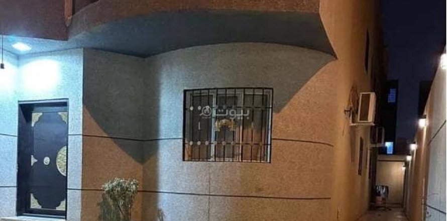 5 bedrooms Villa in Riyadh, Saudi Arabia No. 98673