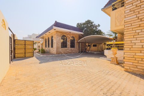 1208مربع، فيلا في البطين, الإمارات العربية المتحدة رقم 91562 17