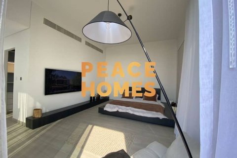 Townhouse de 3 dormitorios en Tilal City, UAE No. 8132 18