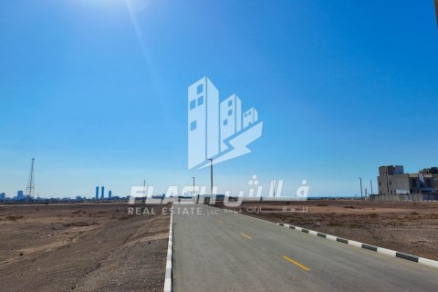 Land de 894.6m² en Al Mairid, UAE No. 88265 9
