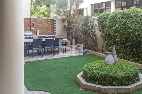 Townhouse de 3 dormitorios en DAMAC Hills (Akoya by DAMAC), UAE No. 68726 4