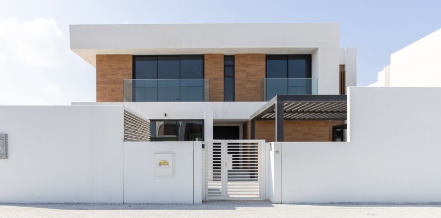 Commercial property de 5 dormitorios en  Saadiyat Island, UAE No. 79557