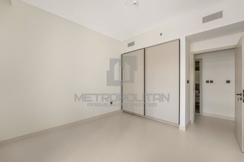 Квартира с 2 спальнями в EMAAR Beachfront, ОАЭ №10469 12