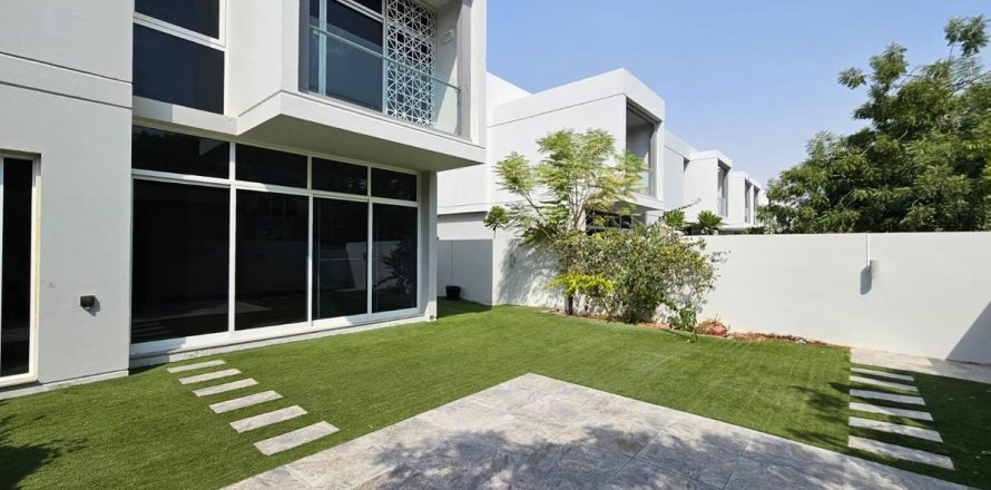 Townhouse de 3 chambres à Dubai, UAE No. 103485