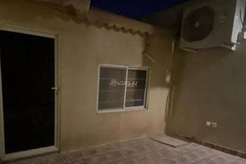 Villa de 6 dormitorios en Riyadh, Saudi Arabia No. 98667 8