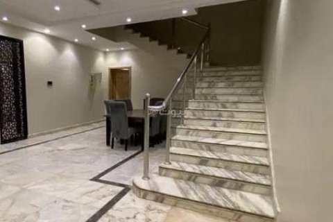 Villa de 6 dormitorios en Riyadh, Saudi Arabia No. 98667 5