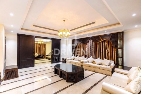 Villa de 6 chambres à Al Barsha, UAE No. 83917 3