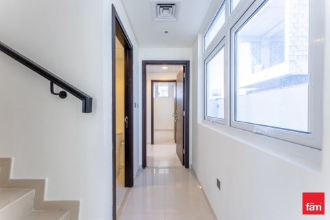 Villa de 3 dormitorios en Dubai, UAE No. 100294 7