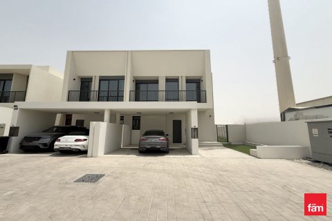 4 bedrooms Townhouse  No. 107420 21