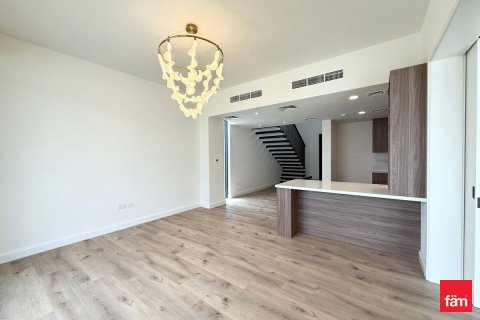 4 bedrooms Townhouse  No. 107420 3