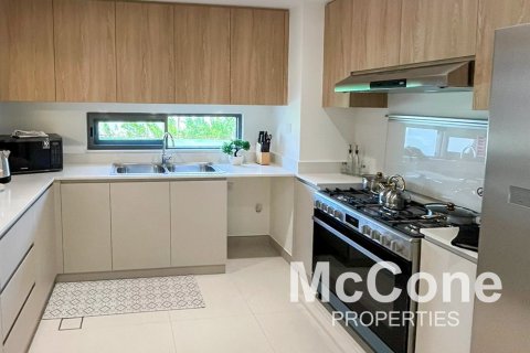 4 bedrooms Villa in The Pulse, UAE No. 74659 6