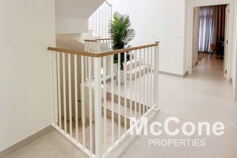 4 bedrooms Villa in The Pulse, UAE No. 74659 12