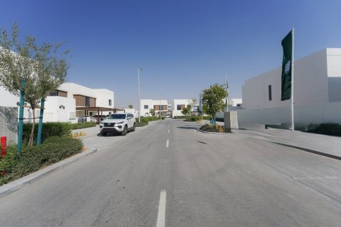 Commercial property de 3 chambres à Yas Island, UAE No. 62395 21