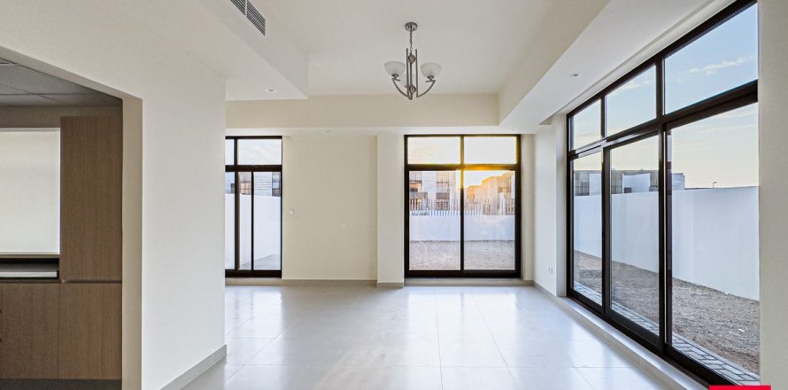 Villa de 4 chambres à Meydan, UAE No. 102509