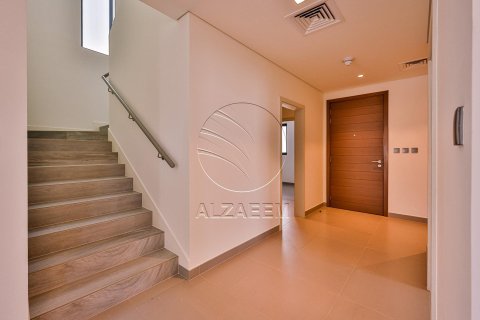 4 bedrooms Villa on the Yas Island, UAE No. 89850 14