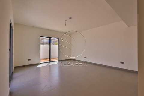 4 bedrooms Villa on the Yas Island, UAE No. 89850 15